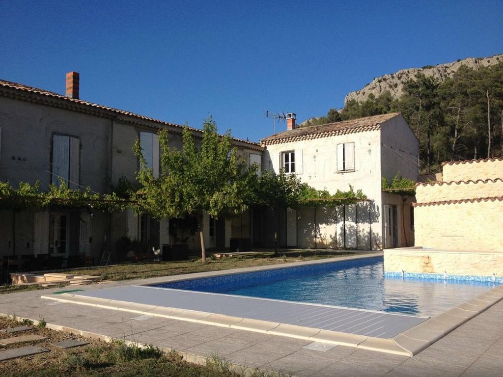 Chateau Catherine De Montgolfier Et * Narbonne